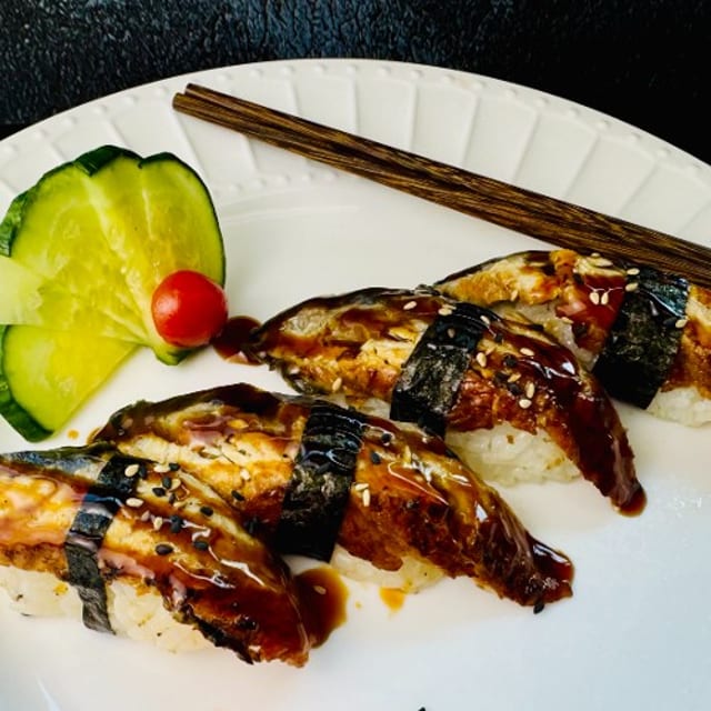 Eel Nigiri.